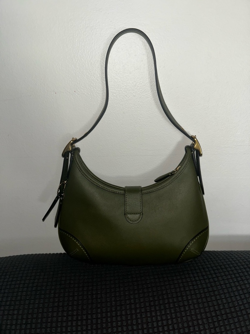 Coach Hampton Hobo Shoulder Bag with Brass Hardware, NWT, limited re-edition - Picture 8 of 17